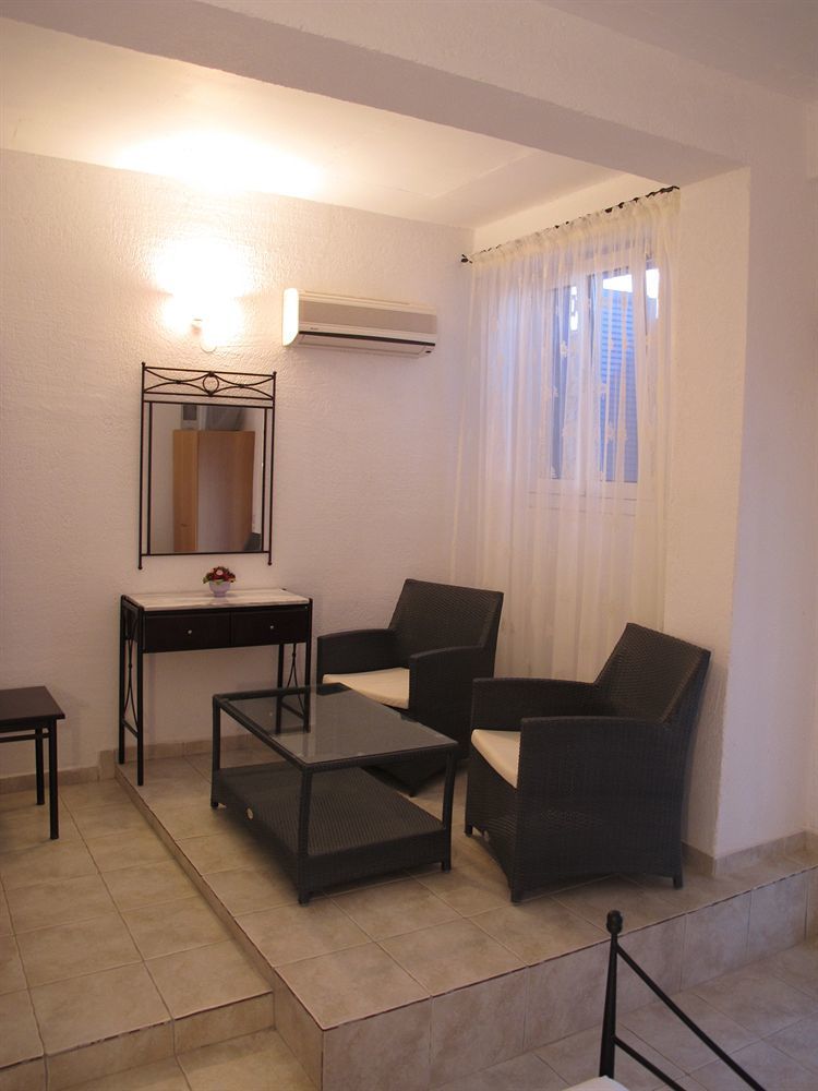 Agnanti Beach Apartments Archangelos  Buitenkant foto